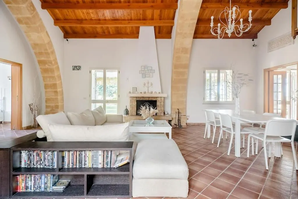 Homestay La Casa Bianca Apartment Marsala